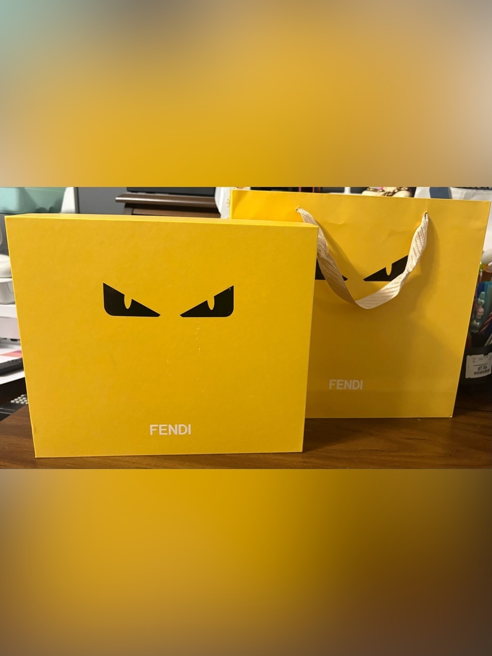 NIB Authentic Fendi Yellow Monster Eye VIP Gift Set- Notebook Tumbler Pen - Picture 7 of 7